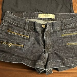NWOT Abercrombie and Fitch Zipper Shorts